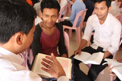 LCC ministries in Phnom Penh are largely centered around student ministry. A hostel for university students serves as its hub, and many activities are with university students. It is mostly students themselves who reach out to others.