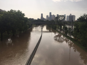 Flood waters cover Memorial Drive along Buffalo Bayou in Houston, Texas May 26, 2015 in a photo provided by the Harris County Flood Control District. Torrential rains have killed at least eight people in Texas and Oklahoma, including two in Houston where flooding turned streets into rivers and led to nearly 1,000 calls for help in the fourth-most populous U.S. city, officials said on Tuesday. REUTERS/Harris County Flood Control District/handout via Reuters - RTX1EN9D