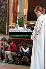 childrenprayingsm-761872