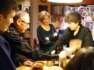 A great communitarian activity: cooking New Year's Eve supper together